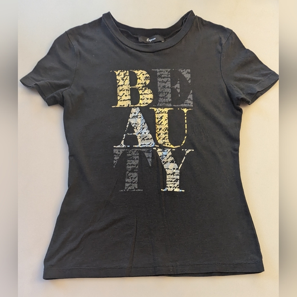 Vintage Express Womens BEAUTY Black Cotton Top With A Gold Lion In The Back. XS